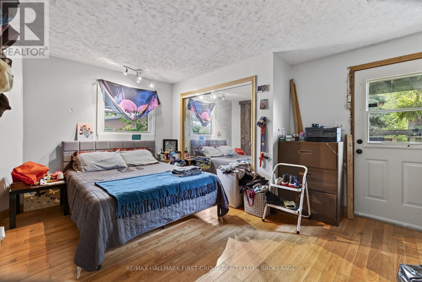 667 MONTREAL STREET - 16