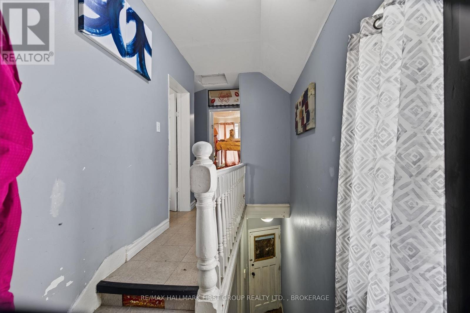 667 MONTREAL STREET - 19