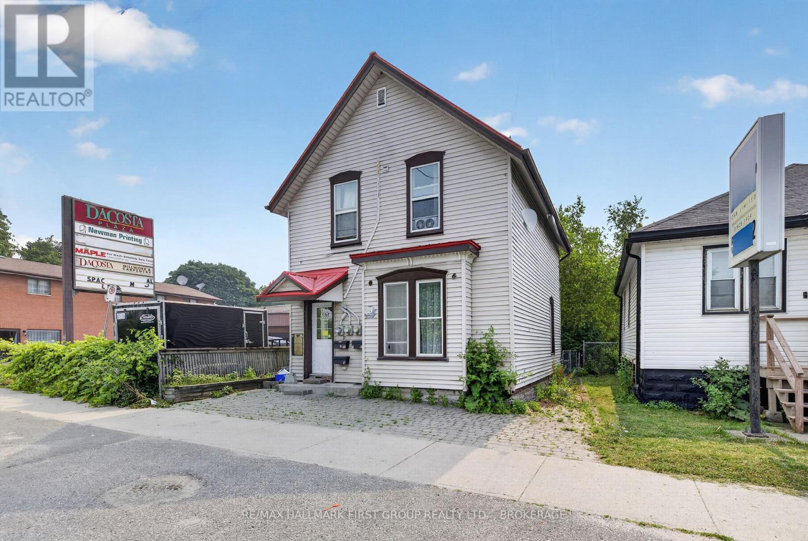 667 MONTREAL STREET - 3