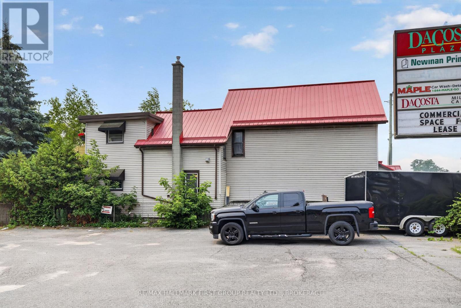 667 MONTREAL STREET - 4