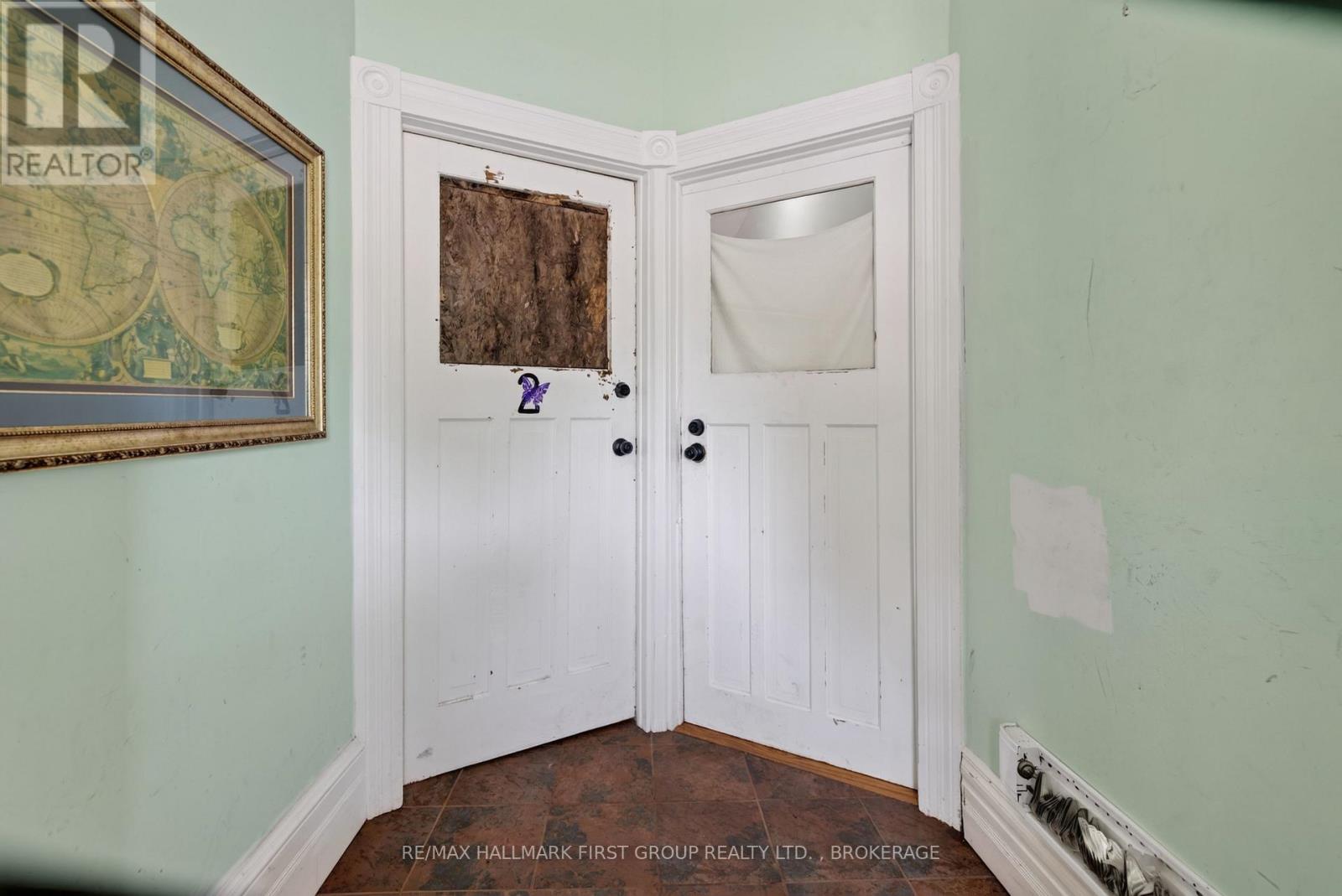 667 MONTREAL STREET - 7