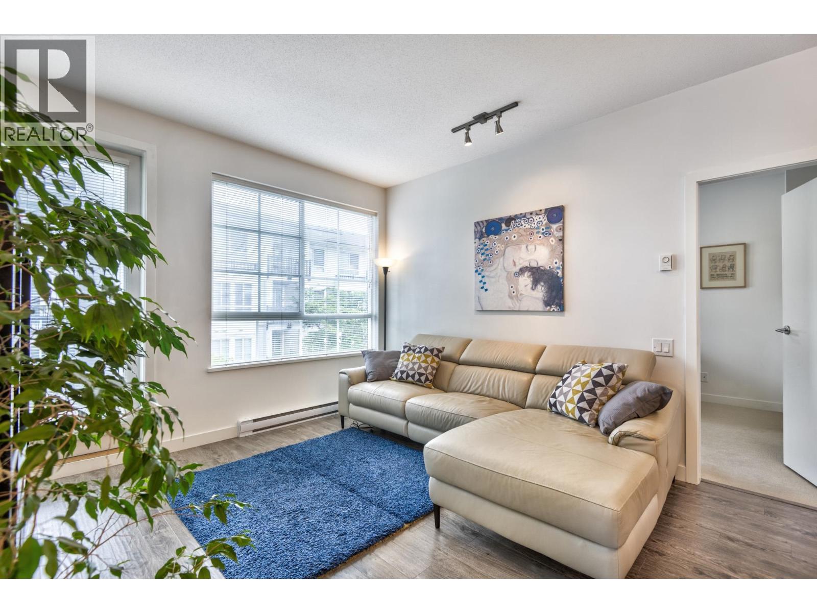 3 Bed, 2 Bath Apartment for Sale in Coquitlam – 309 545 FOSTER AVENUE, Coquitlam – MLS# R3125220 - Image 10