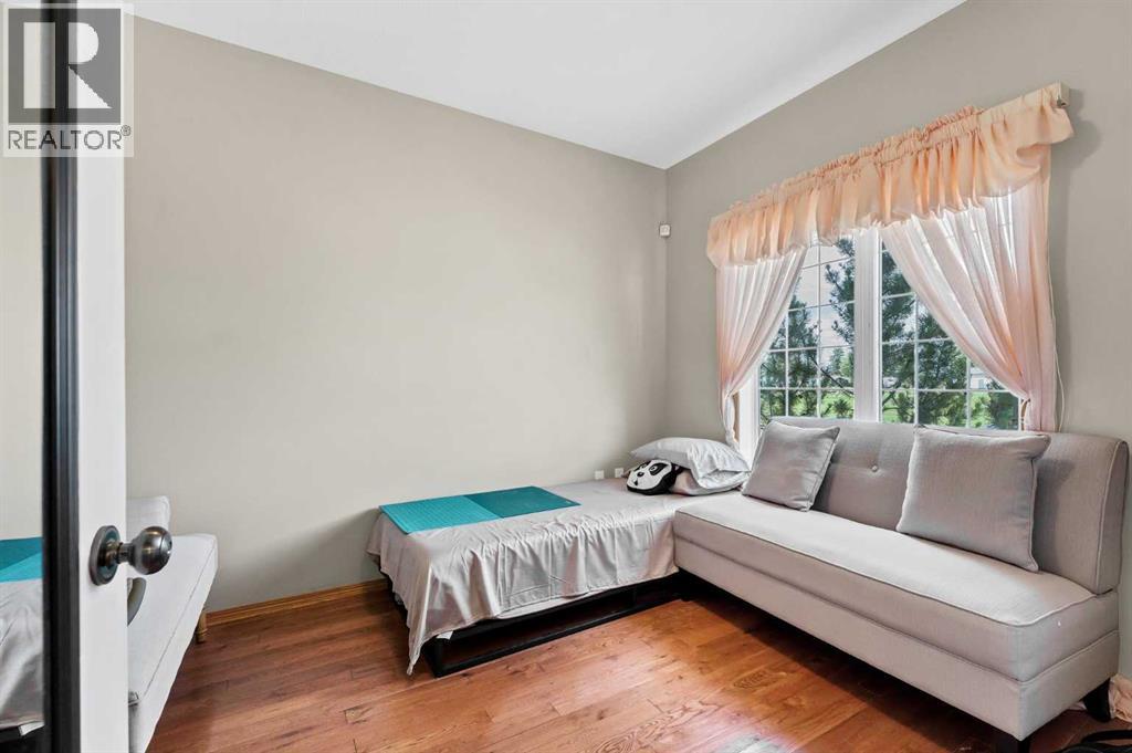 305 5 Avenue SW - 15