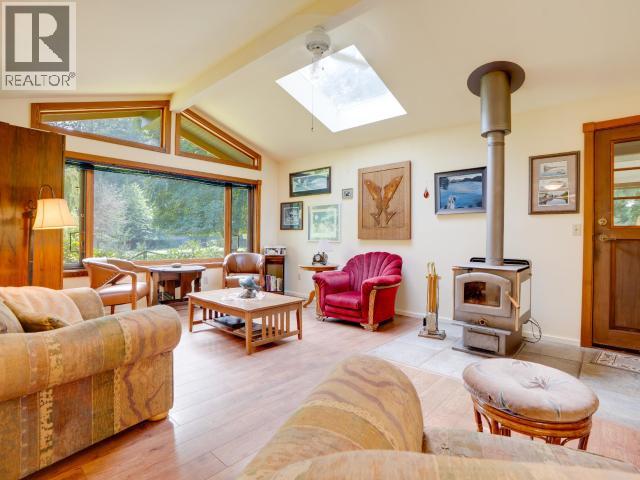10440 KELLY CREEK ROAD, Powell River