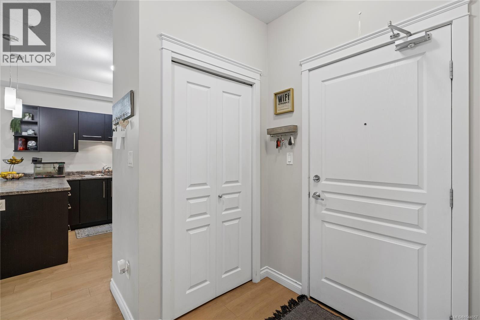#204 2117 Meredith Rd - 21