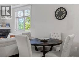 Kitchen - 204 2117 Meredith Rd, Nanaimo, BC V9S2N2 Photo 6
