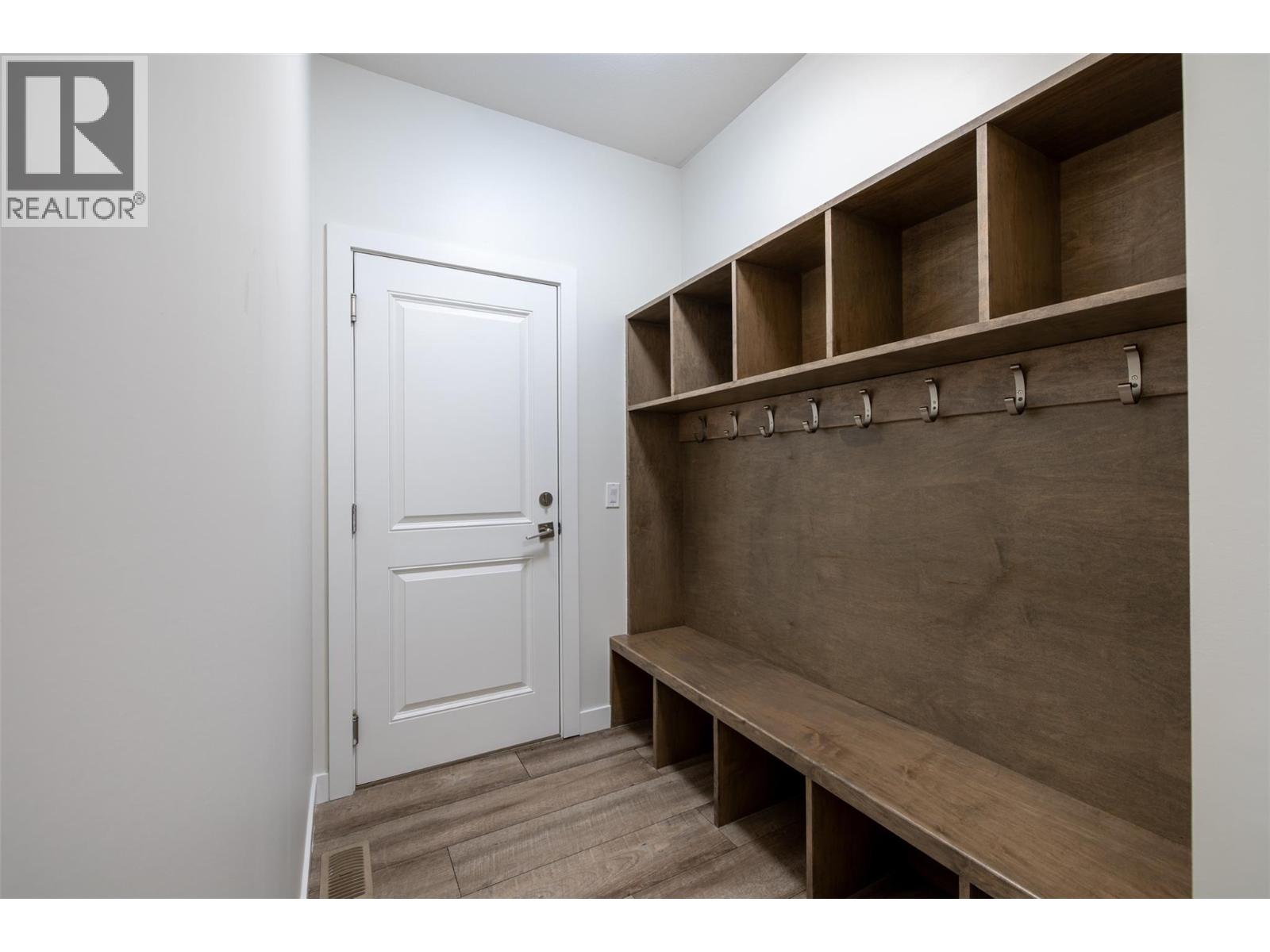 695 Concordia Street - 37