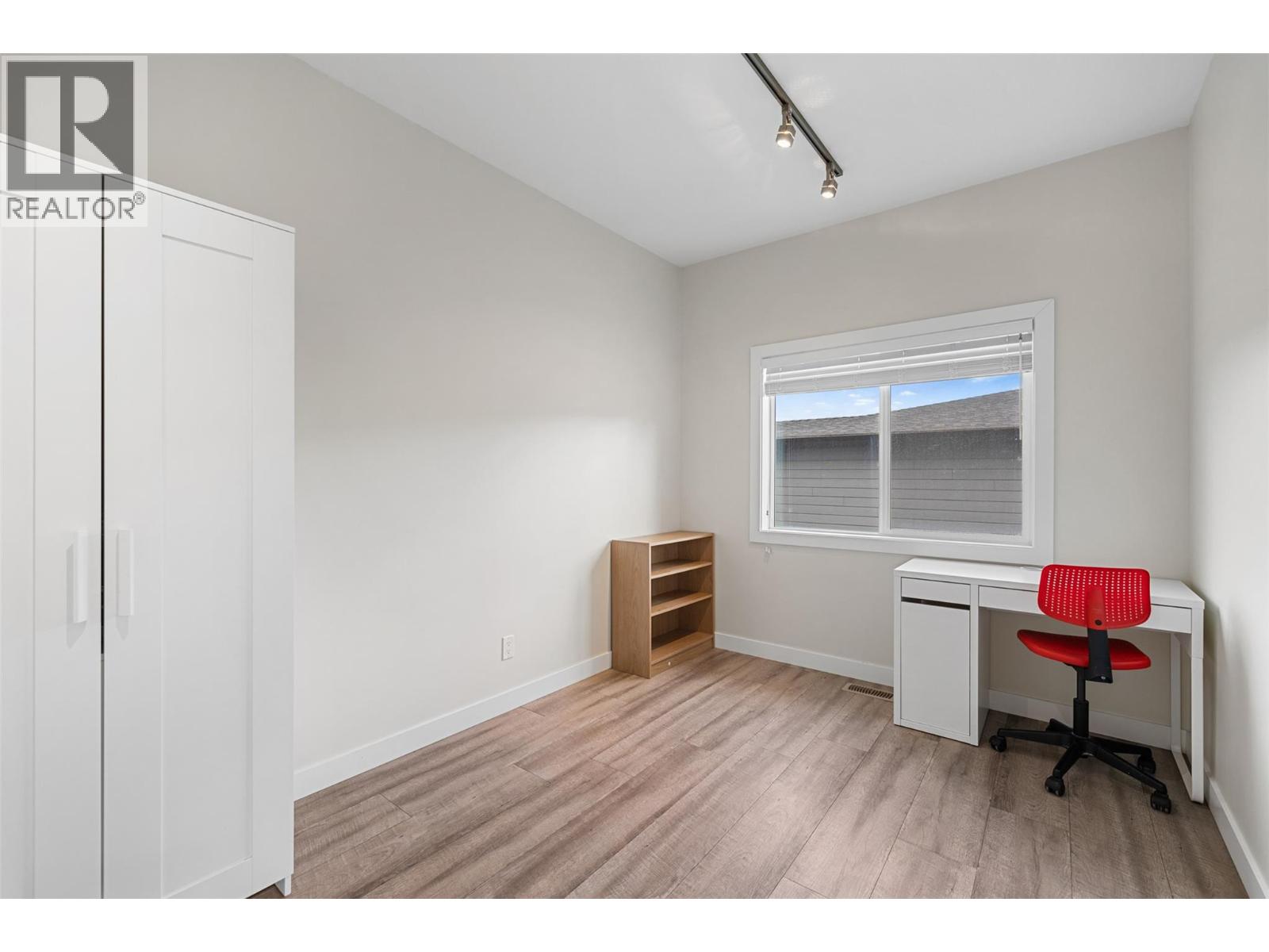 695 Concordia Street - 38