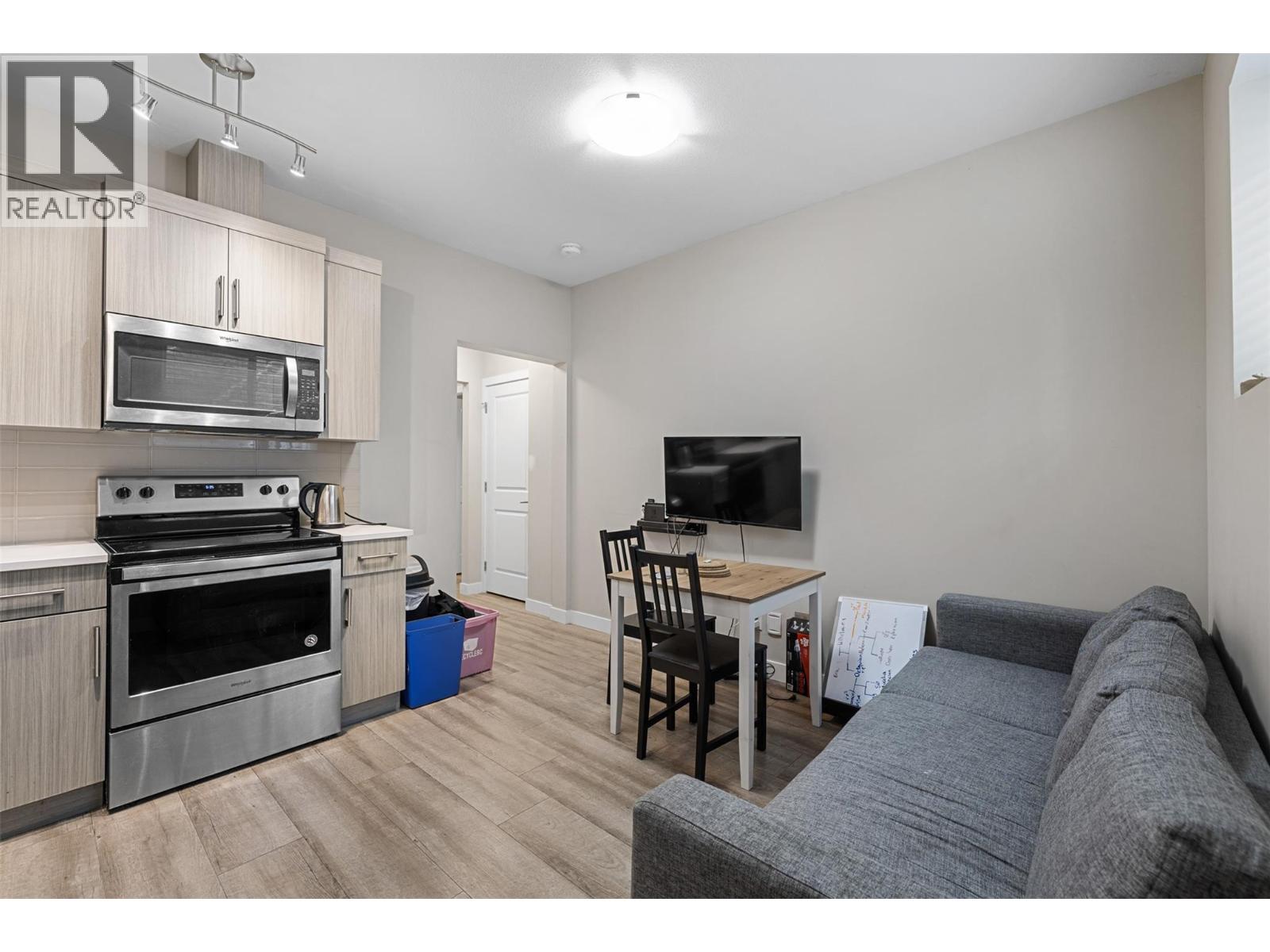 695 Concordia Street - 44