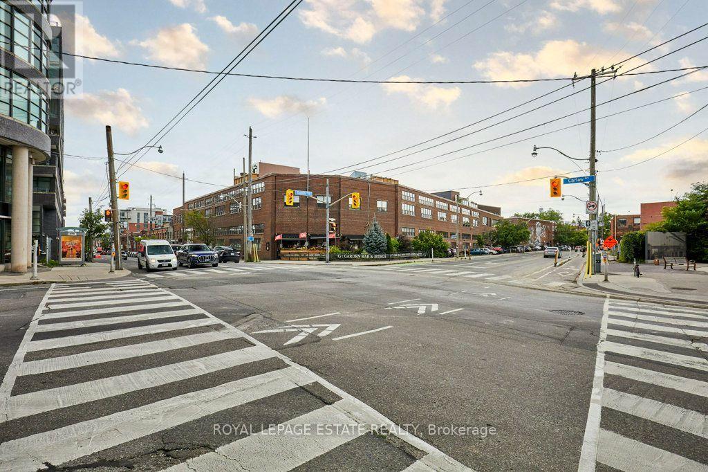 #217 1173 DUNDAS STREET E - 31