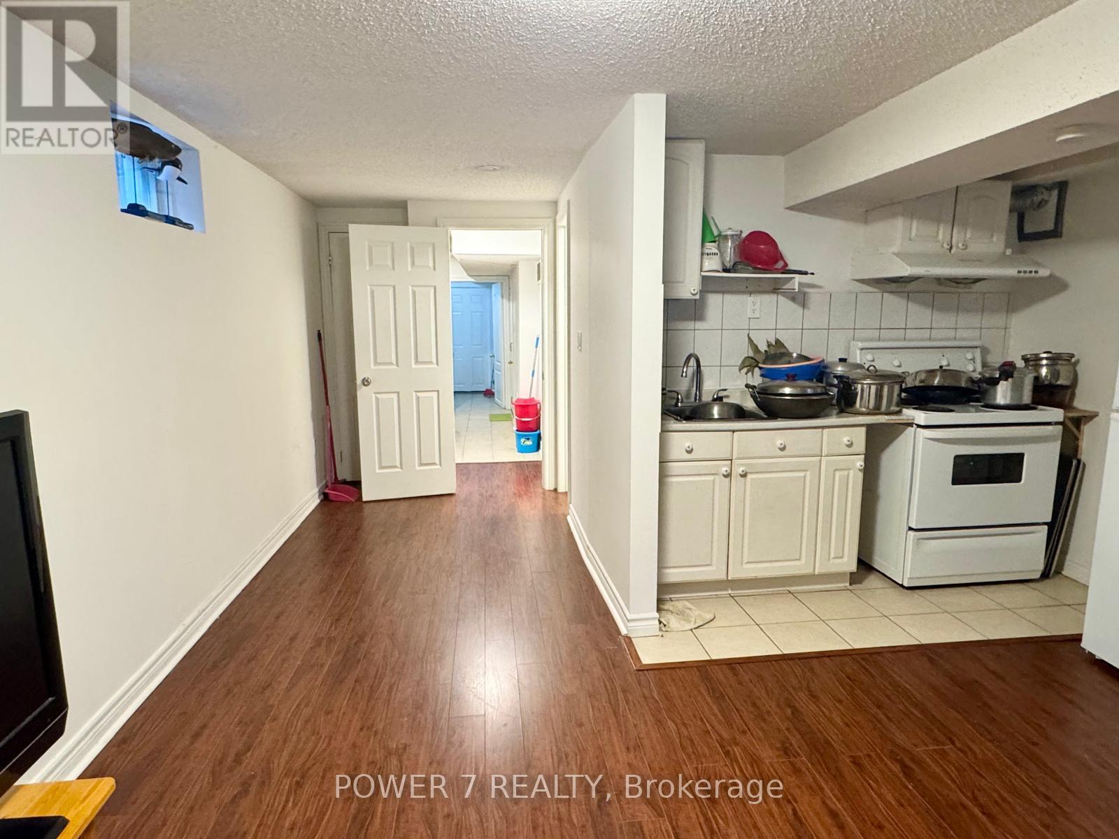 85B MAYBOURNE AVENUE - 21