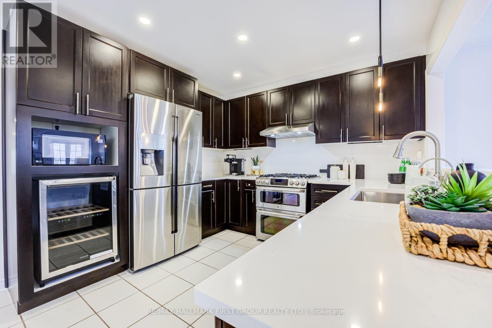 36 MCCOURT DRIVE - 12