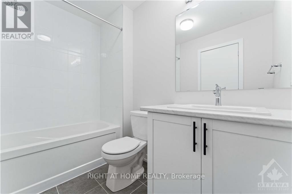 3 Bed, 3 Bath House for Rent in Ottawa – 37 CHASING GROVE, Ottawa – MLS# X13599030 - Image 24