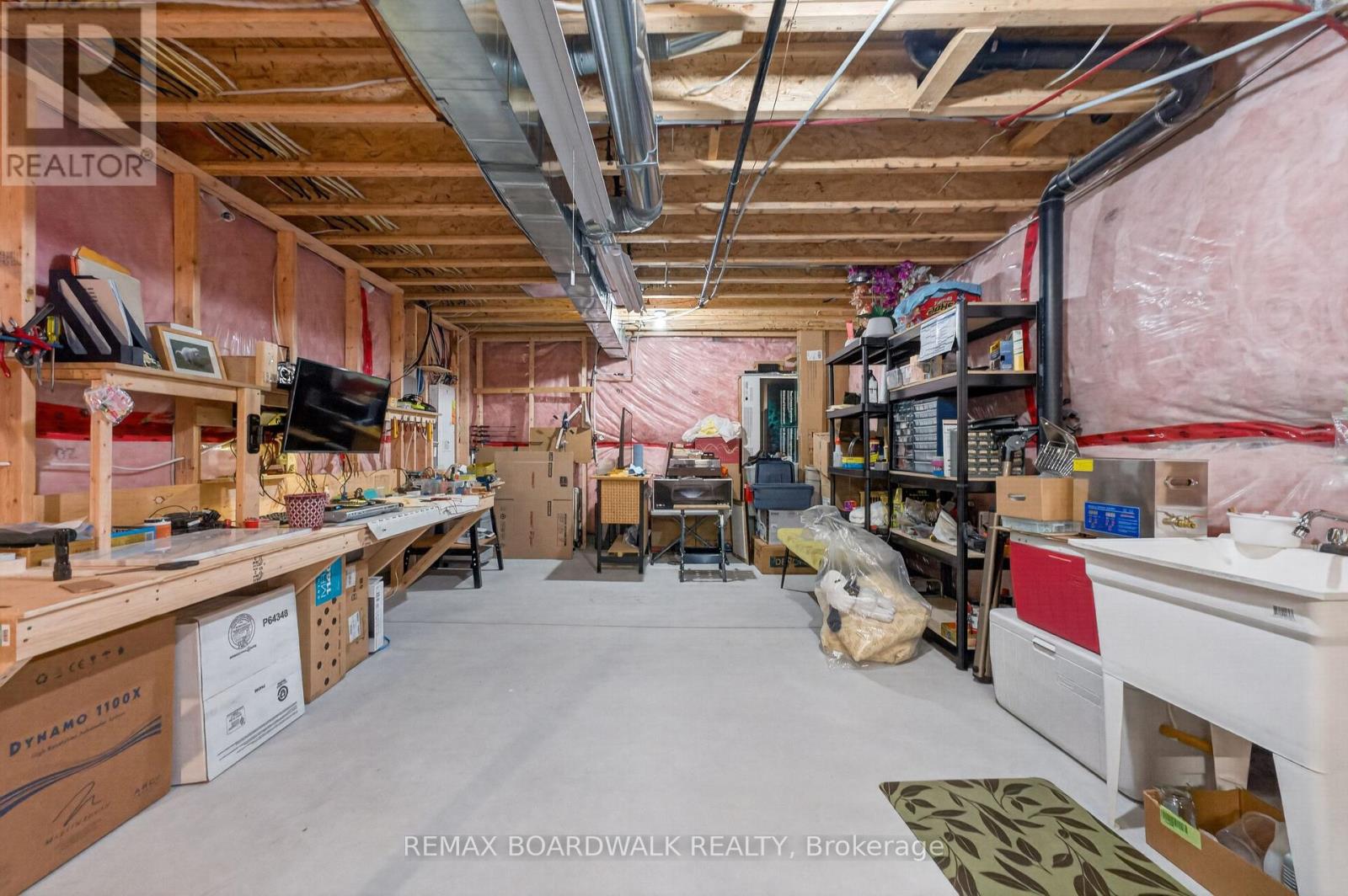 522 ACE STREET - 33