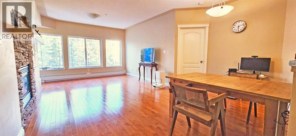 #305 30 Discovery Ridge Close SW - 12