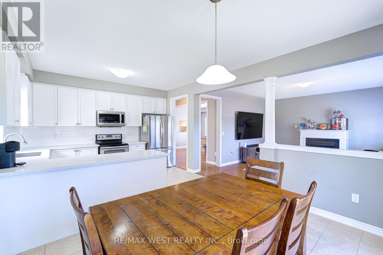 108 DECAROLIS CRESCENT - 21