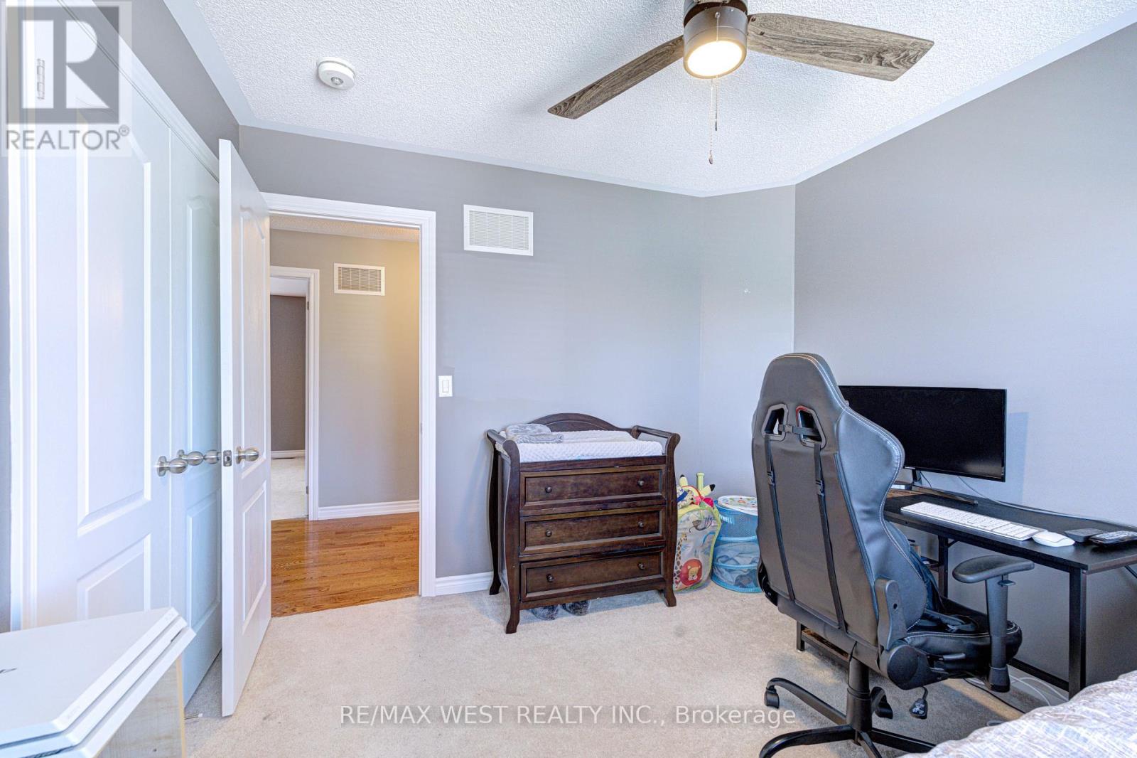 108 DECAROLIS CRESCENT - 35
