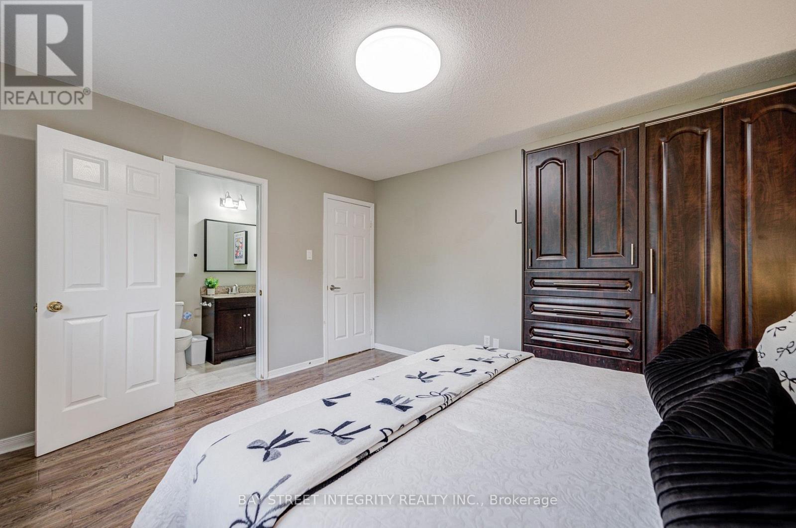 753 COLLEGE MANOR DRIVE - 31