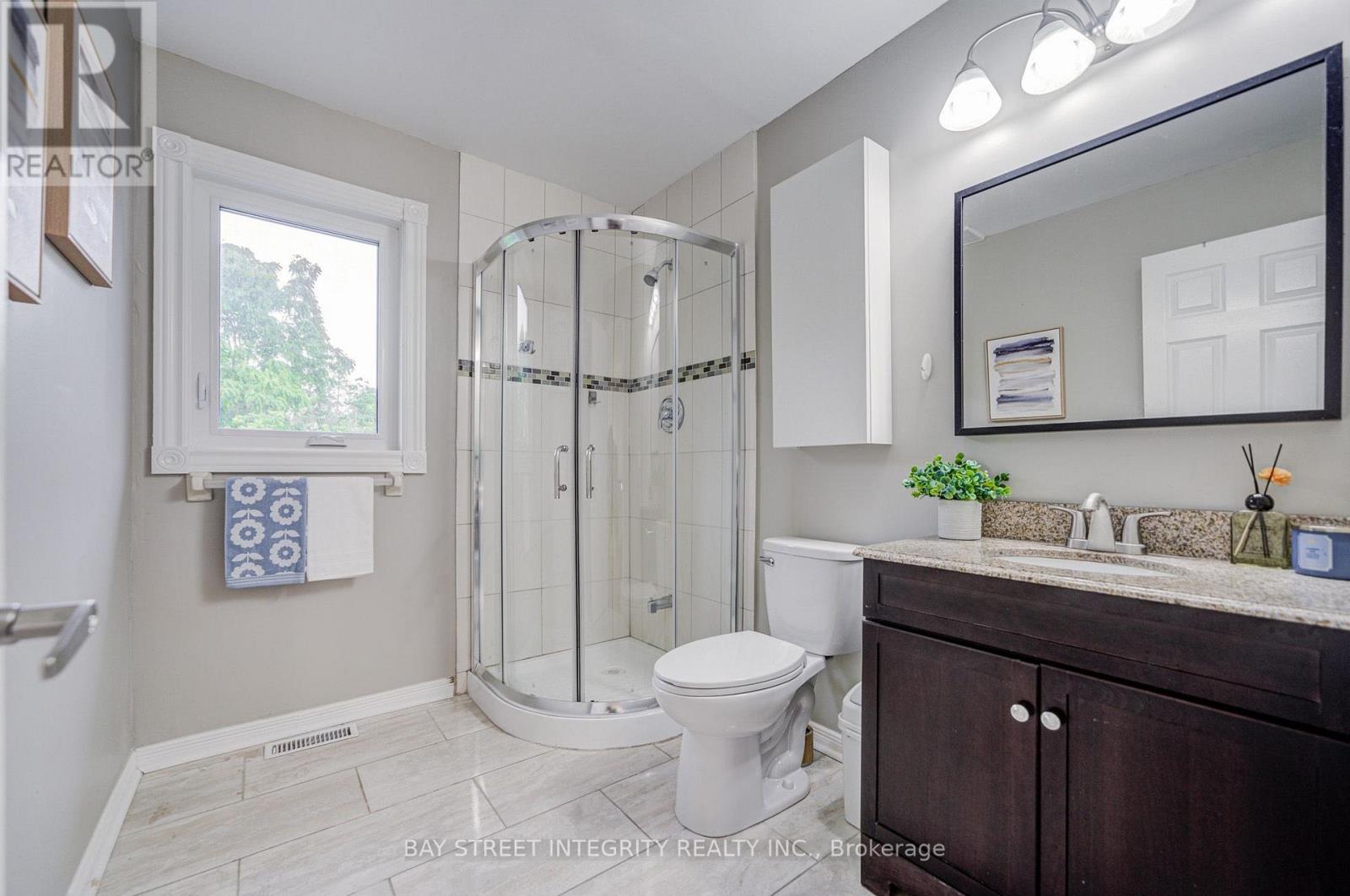 753 COLLEGE MANOR DRIVE - 33