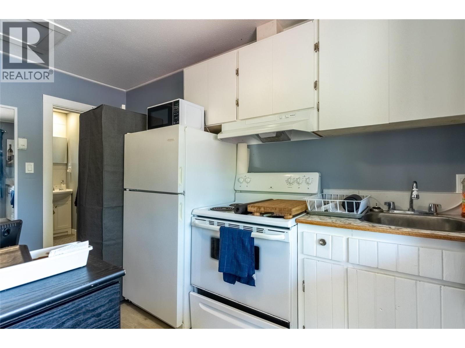  1801 CHAPMAN Street, Merritt
