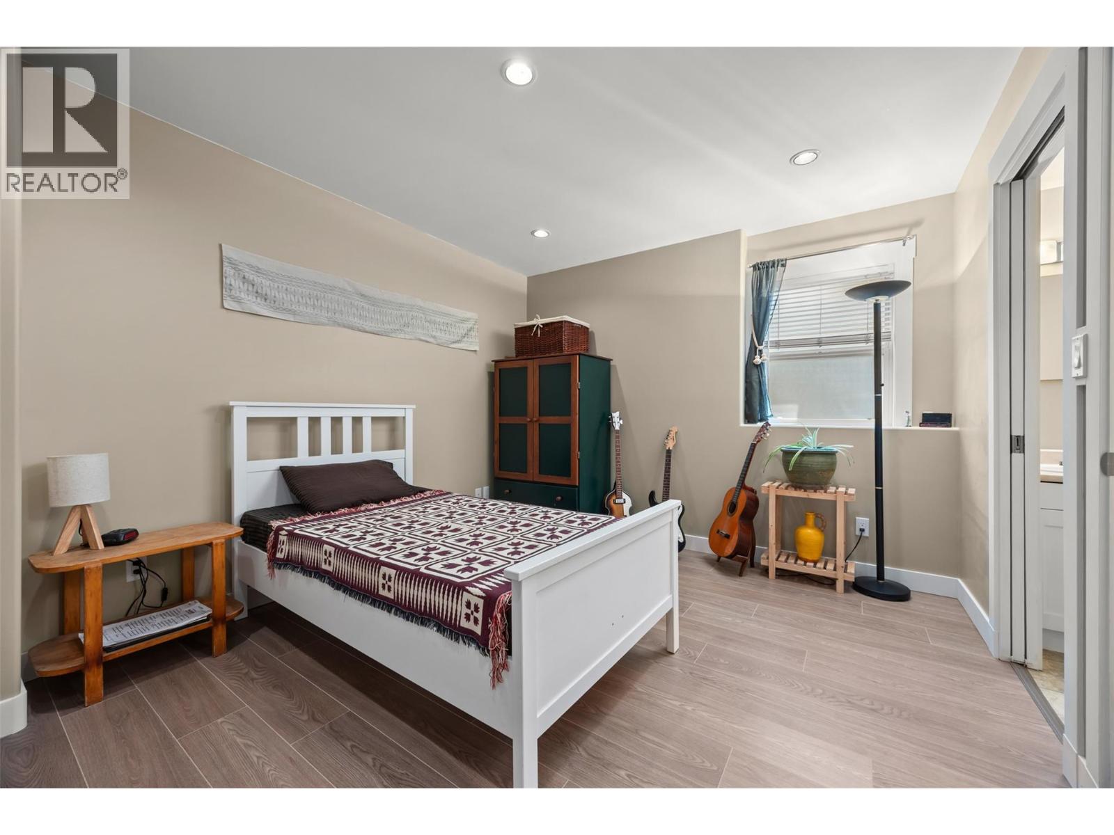 #108 1380 Dilworth Crescent - 19