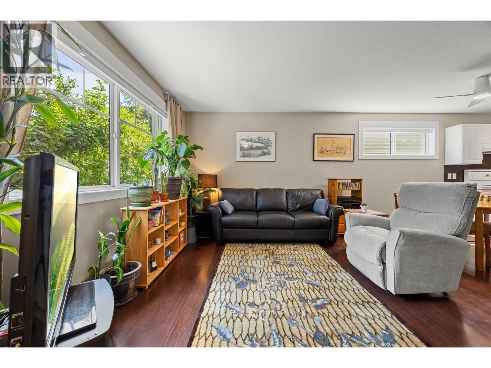 #108 1380 Dilworth Crescent - 3