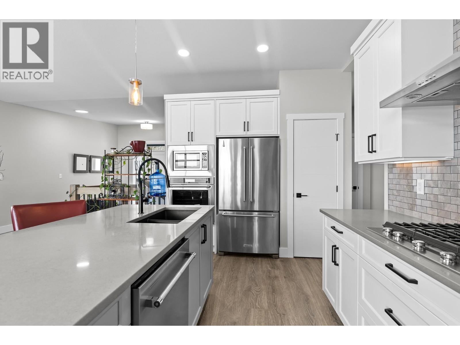 #15 7735 Okanagan Hills Boulevard - 23