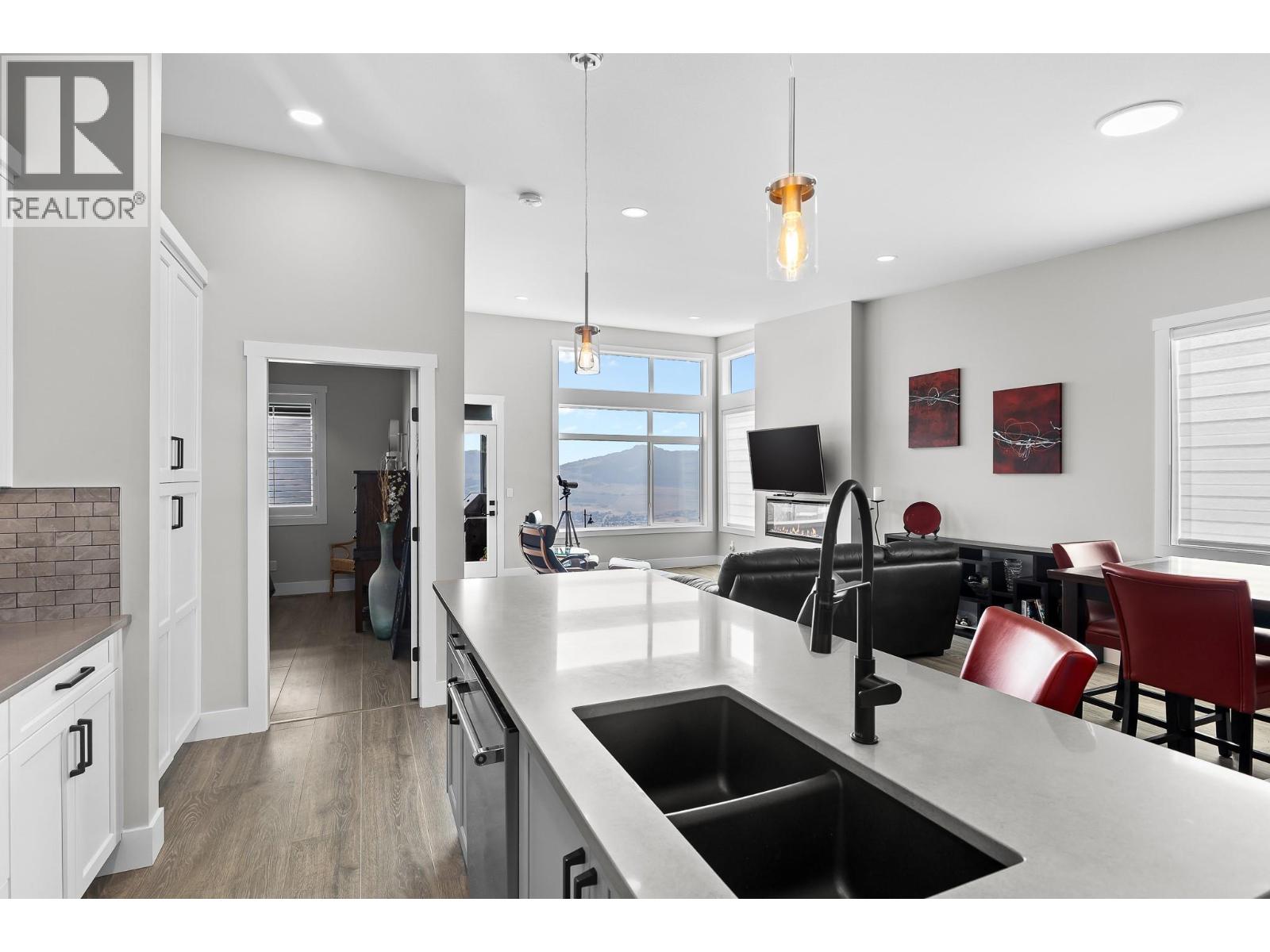 #15 7735 Okanagan Hills Boulevard - 26