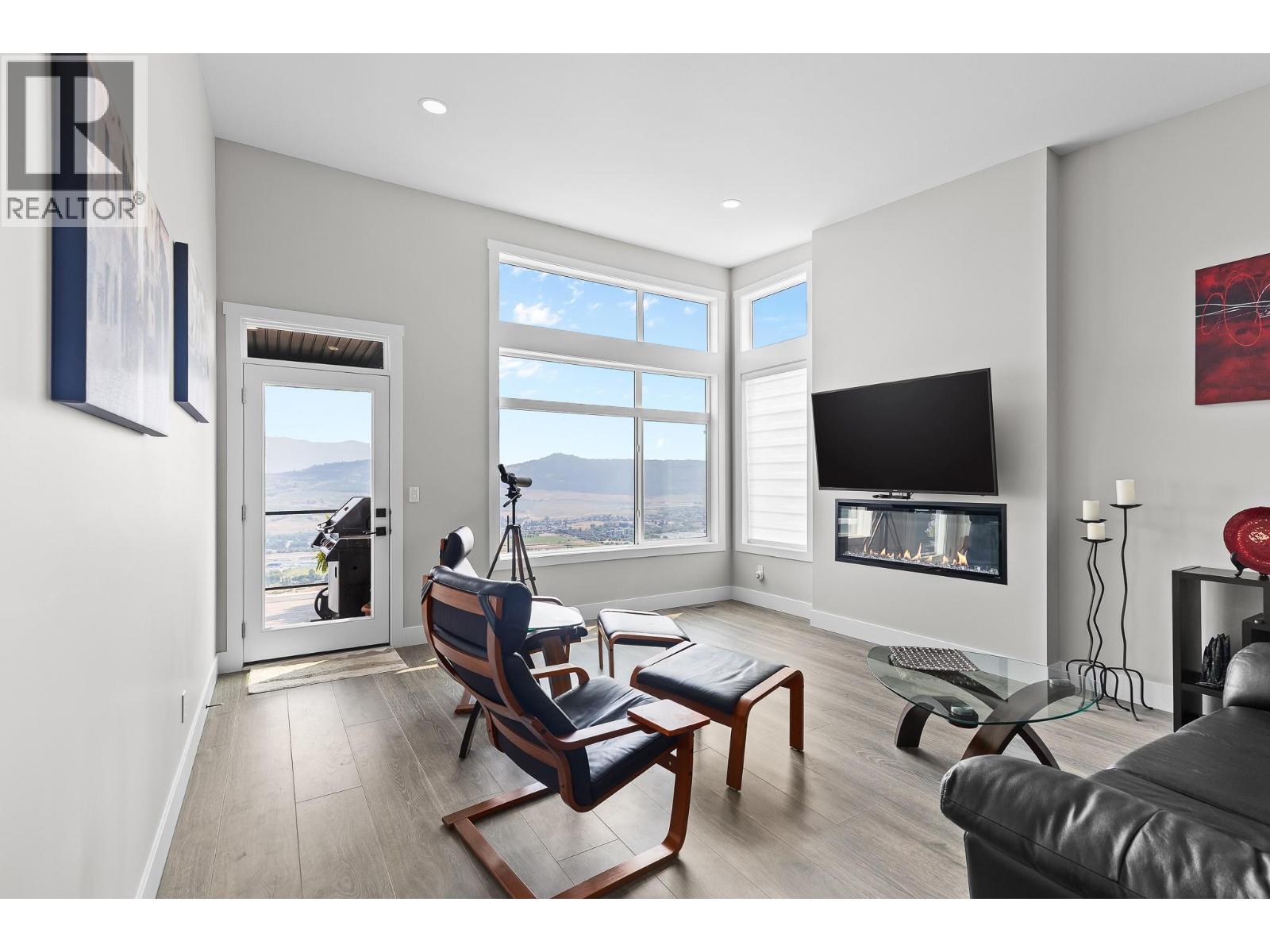 #15 7735 Okanagan Hills Boulevard - 31