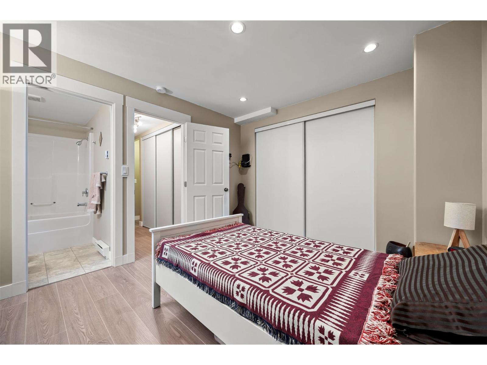#108 1380 Dilworth Crescent - 18