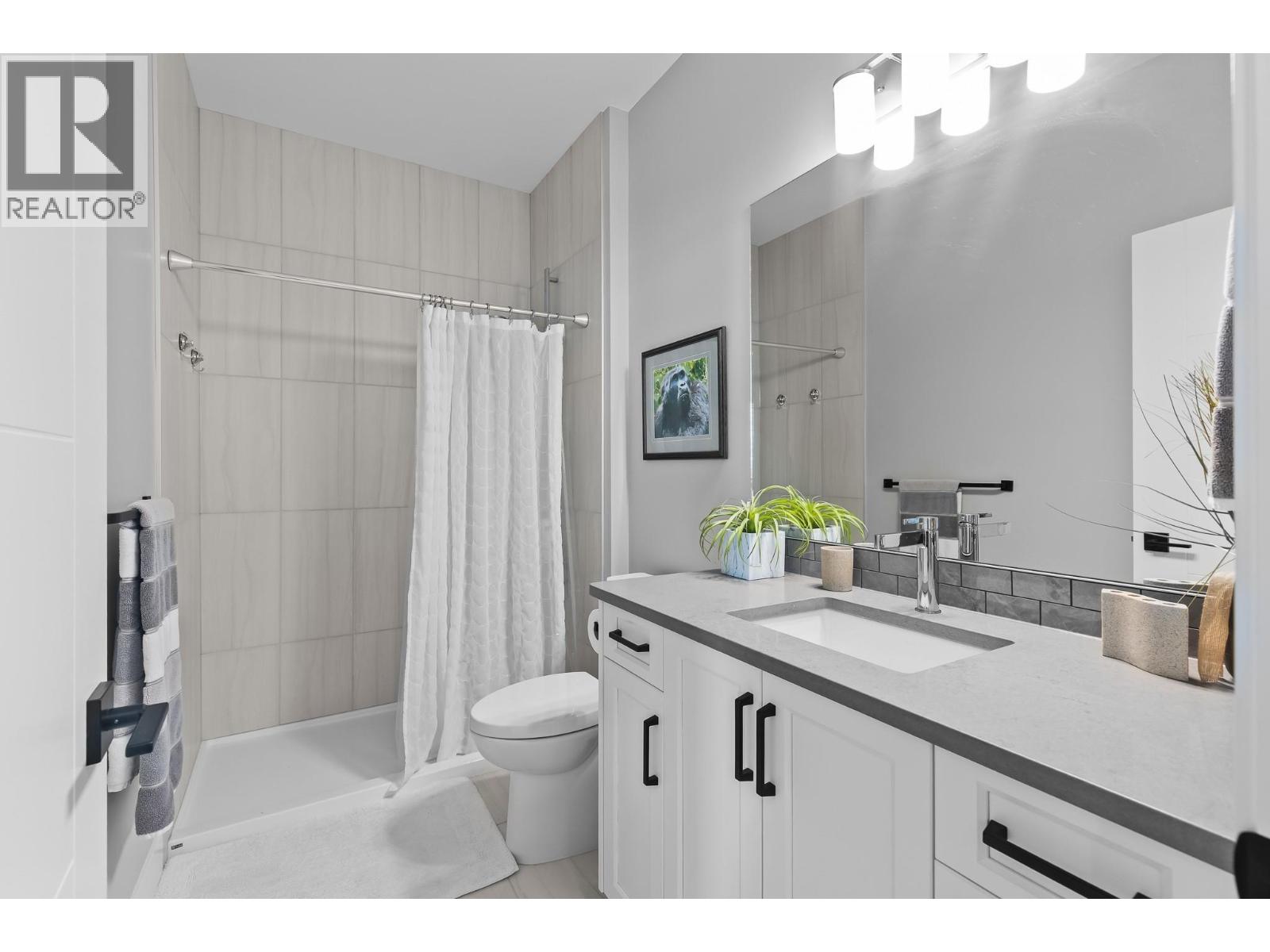 #15 7735 Okanagan Hills Boulevard - 66