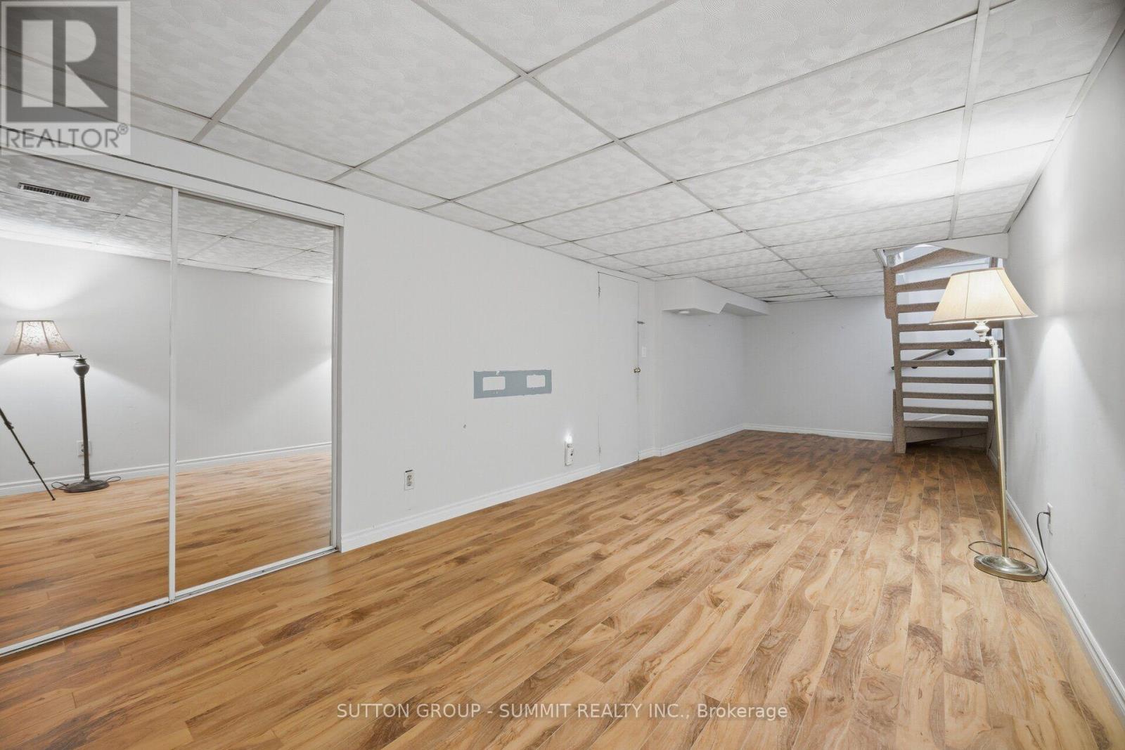 667 GREEN MEADOW CRESCENT - Image 38