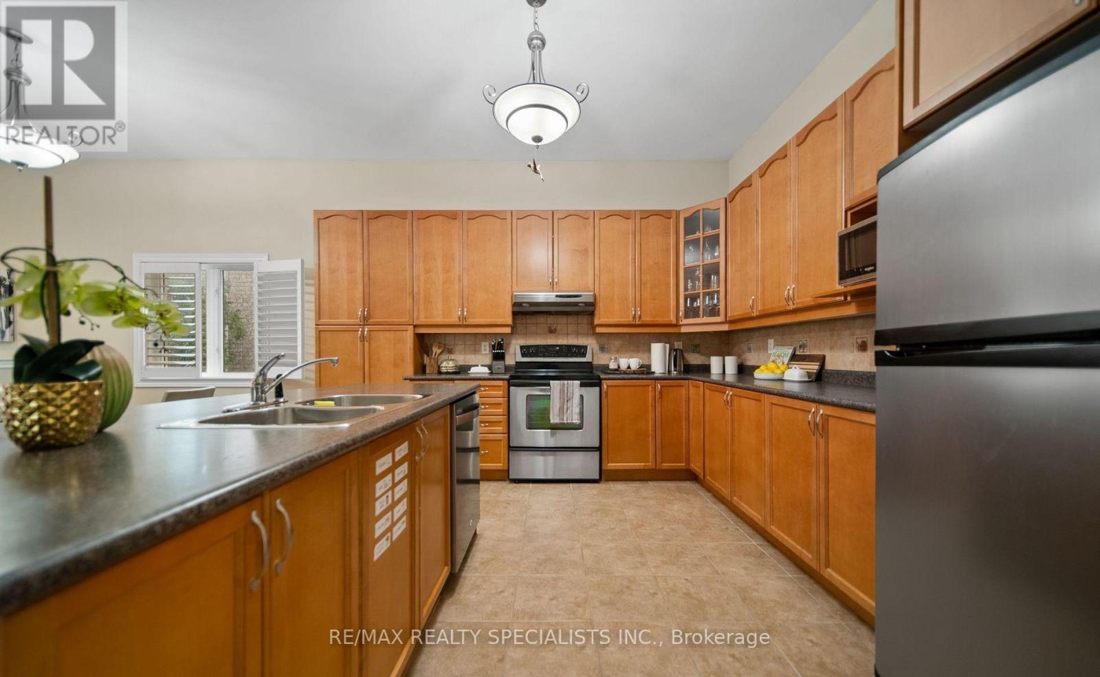 31 SAINT HUBERT DRIVE - 16