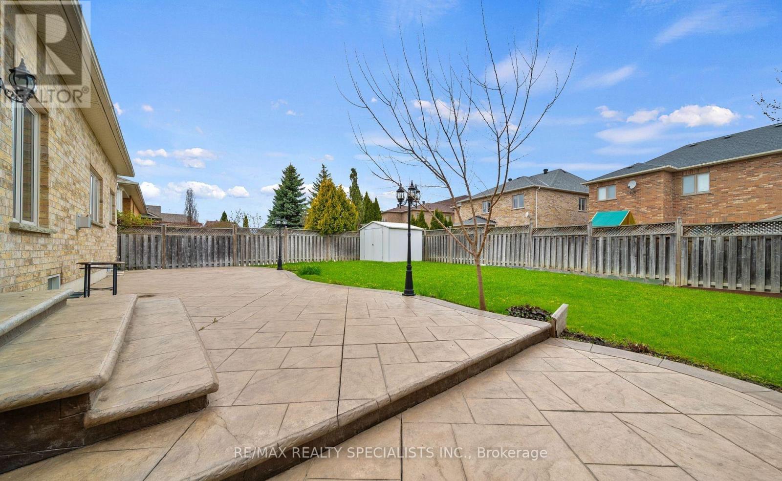 31 SAINT HUBERT DRIVE - 41