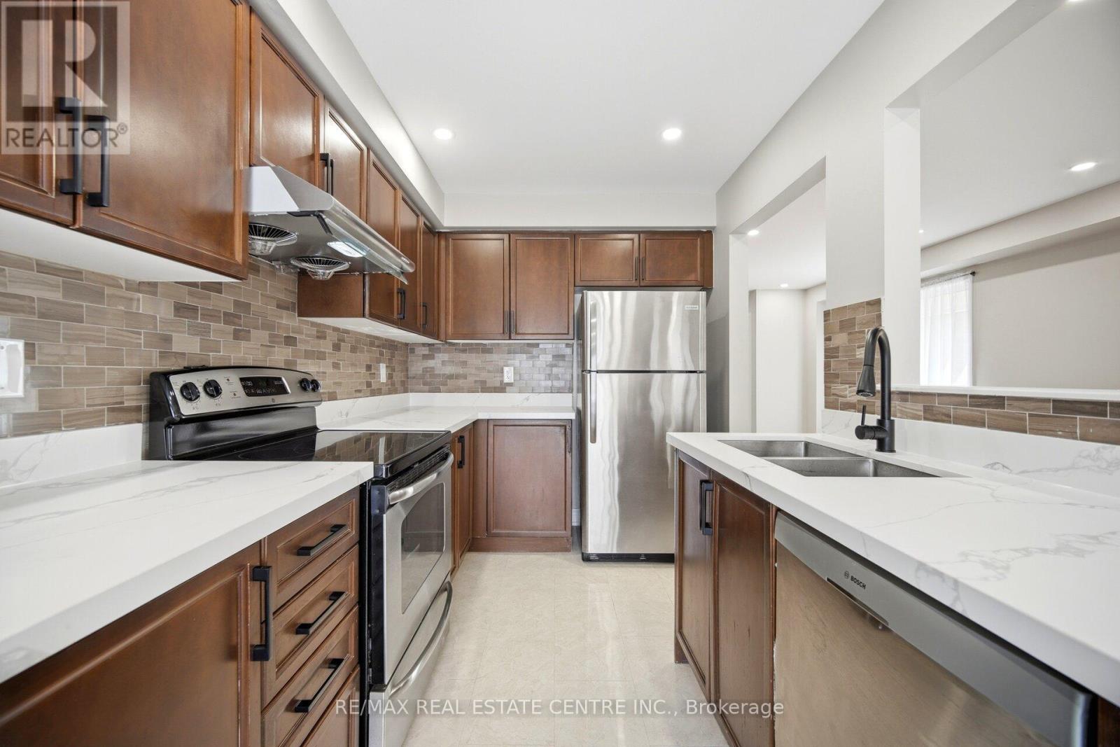 31 SPICEBUSH TERRACE - 13