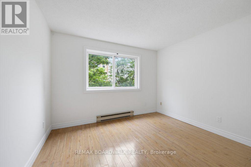 #207 250 BRITTANY DRIVE - 14