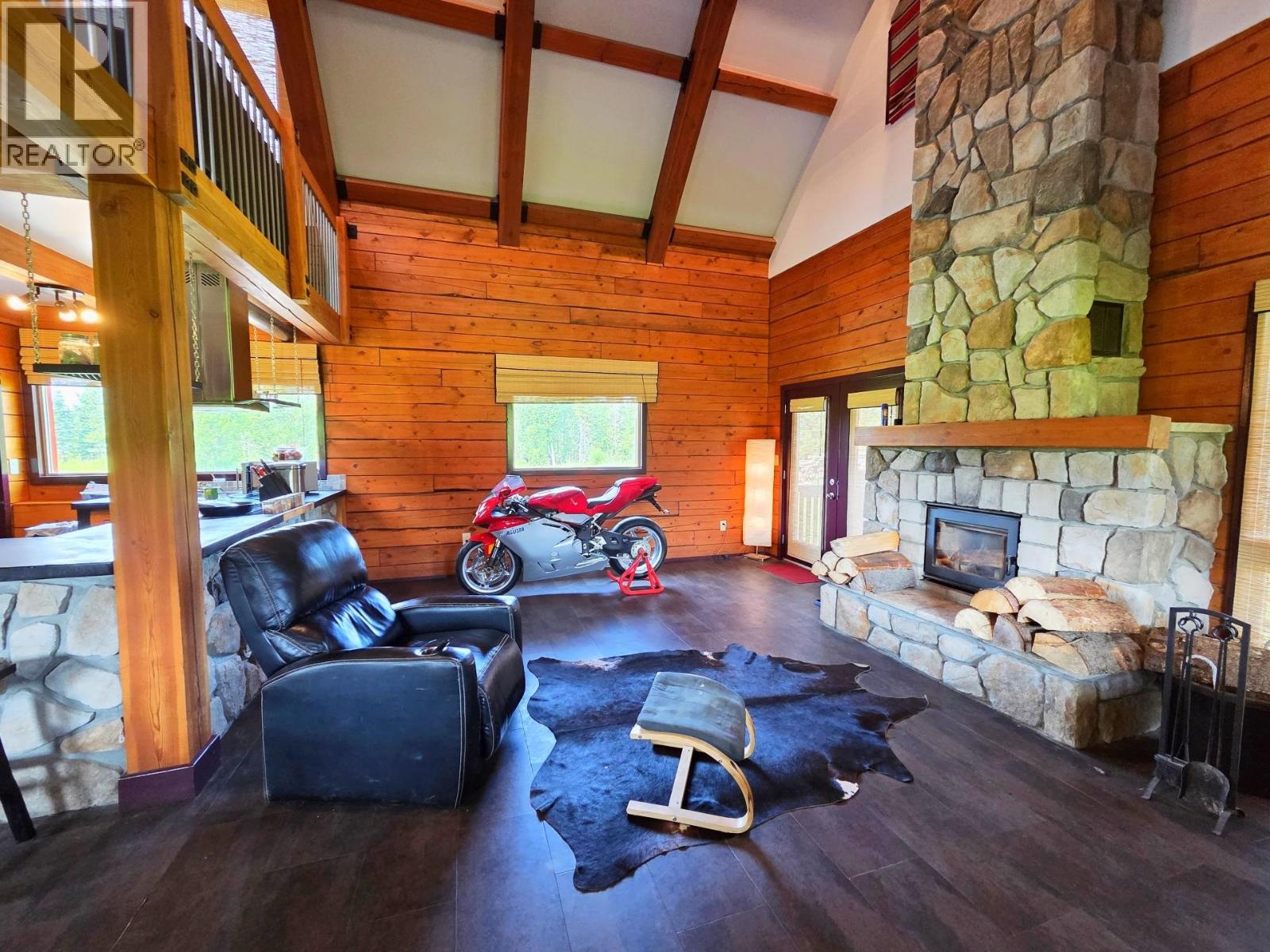 8170 LOOS ROAD - 24