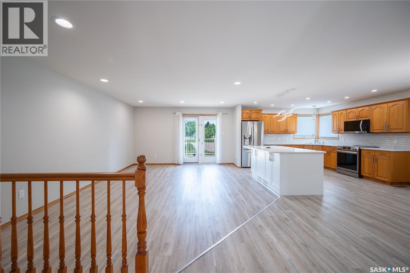 #3 78 Russell DRIVE - Image 15