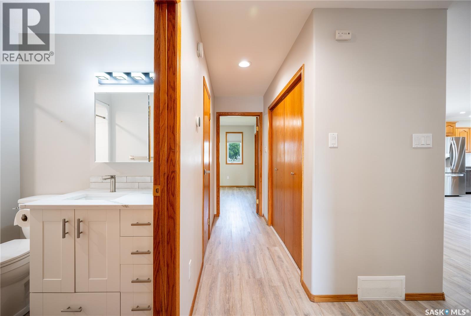 #3 78 Russell DRIVE - 18