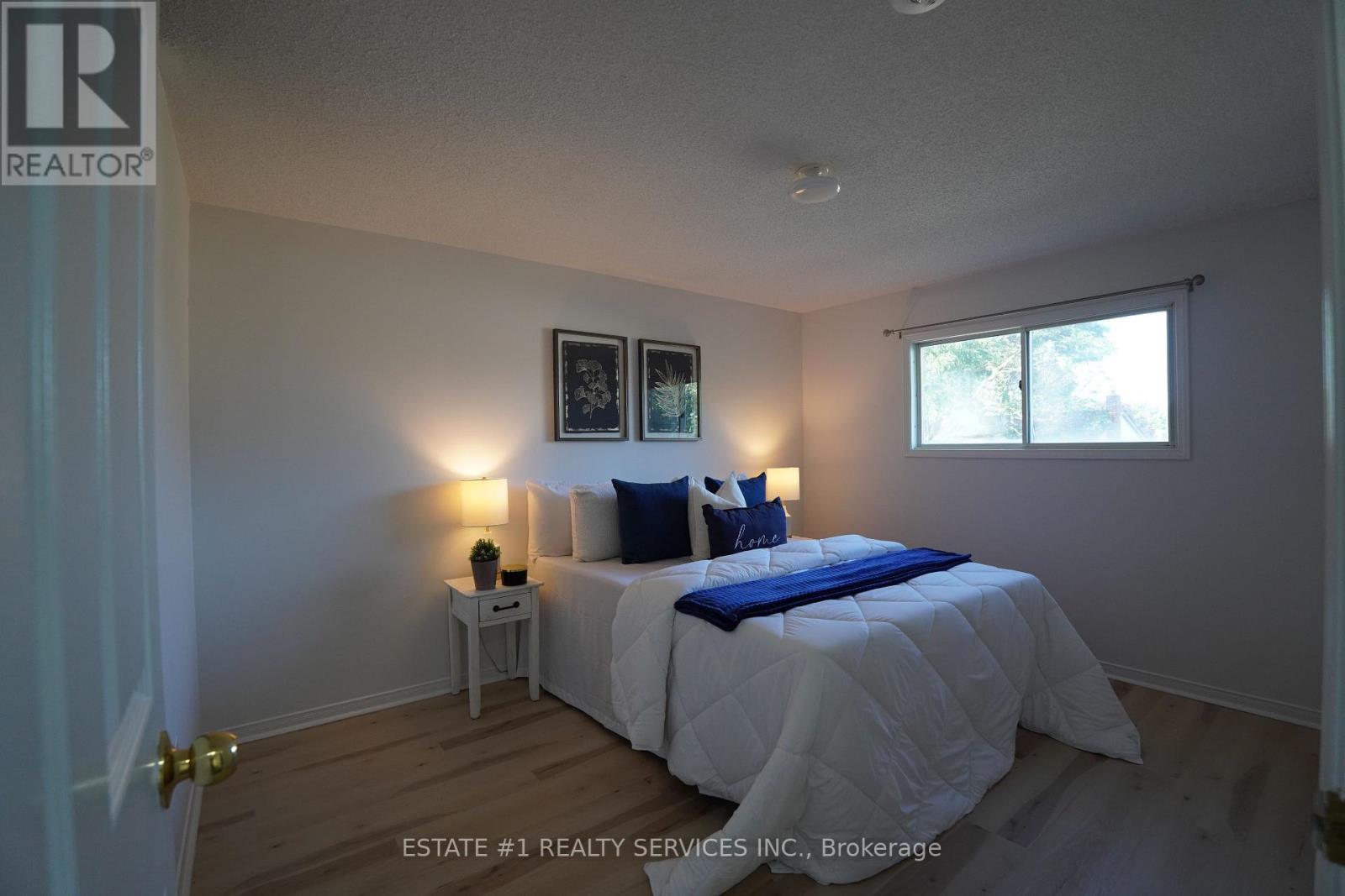 35 GOLDEN MEADOW DRIVE — photo 3