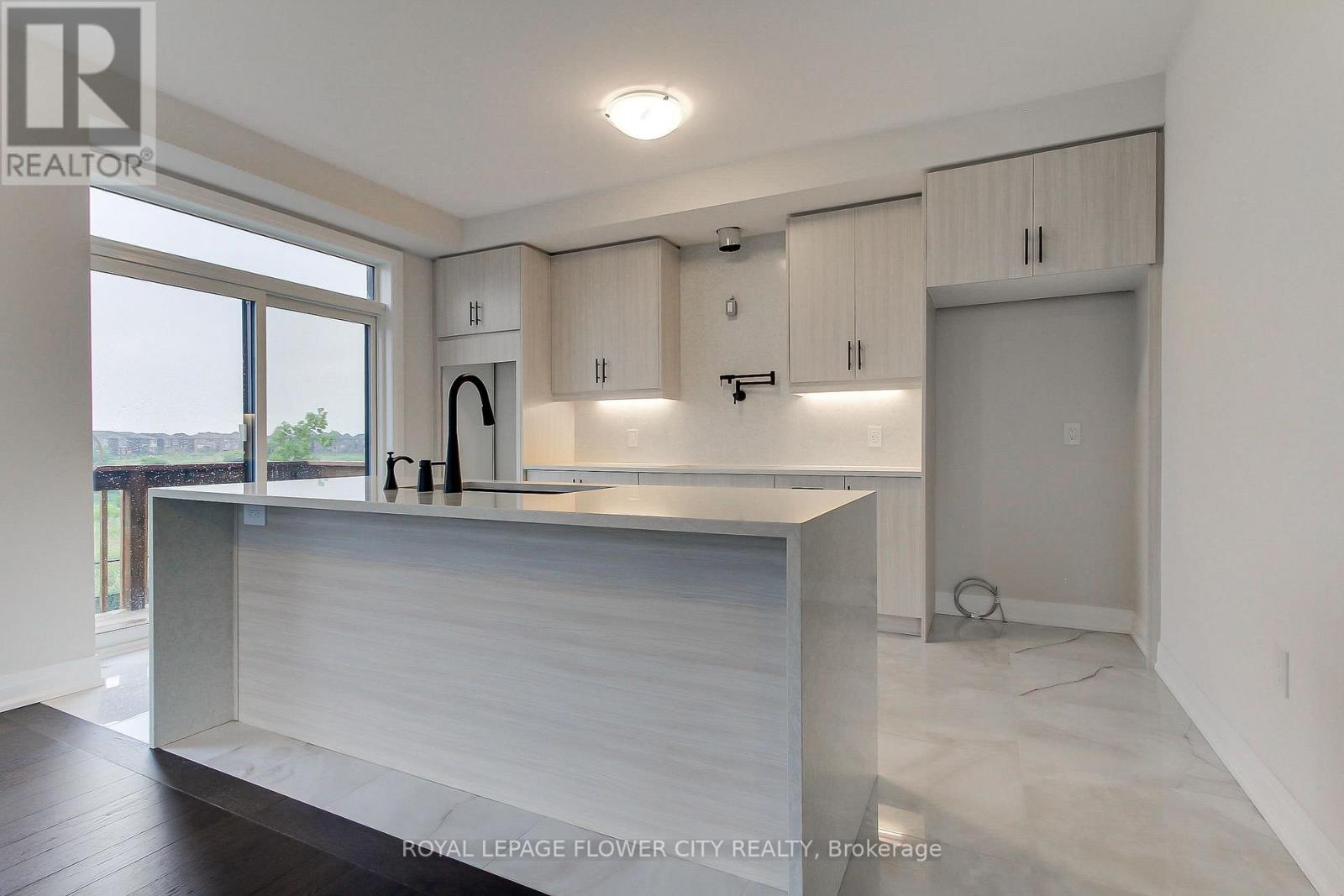 #1 400 NEWMAN DRIVE - Image 17