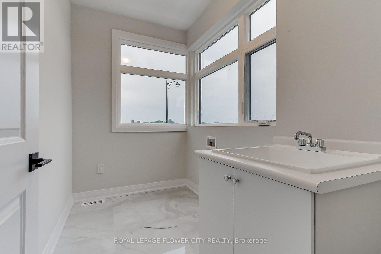 #1 400 NEWMAN DRIVE - Image 34