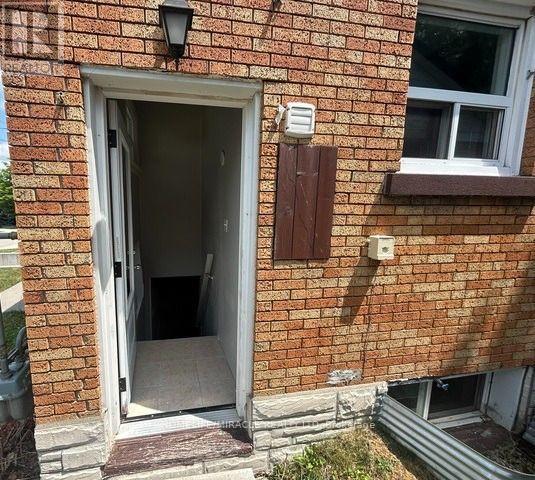 199 ALLEN STREET E - 27