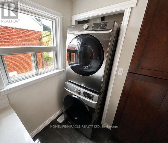 199 ALLEN STREET E - 37