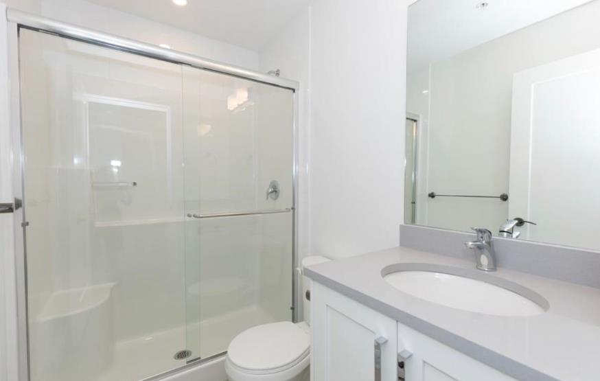 106 33568 GEORGE FERGUSON WAY, Abbotsford