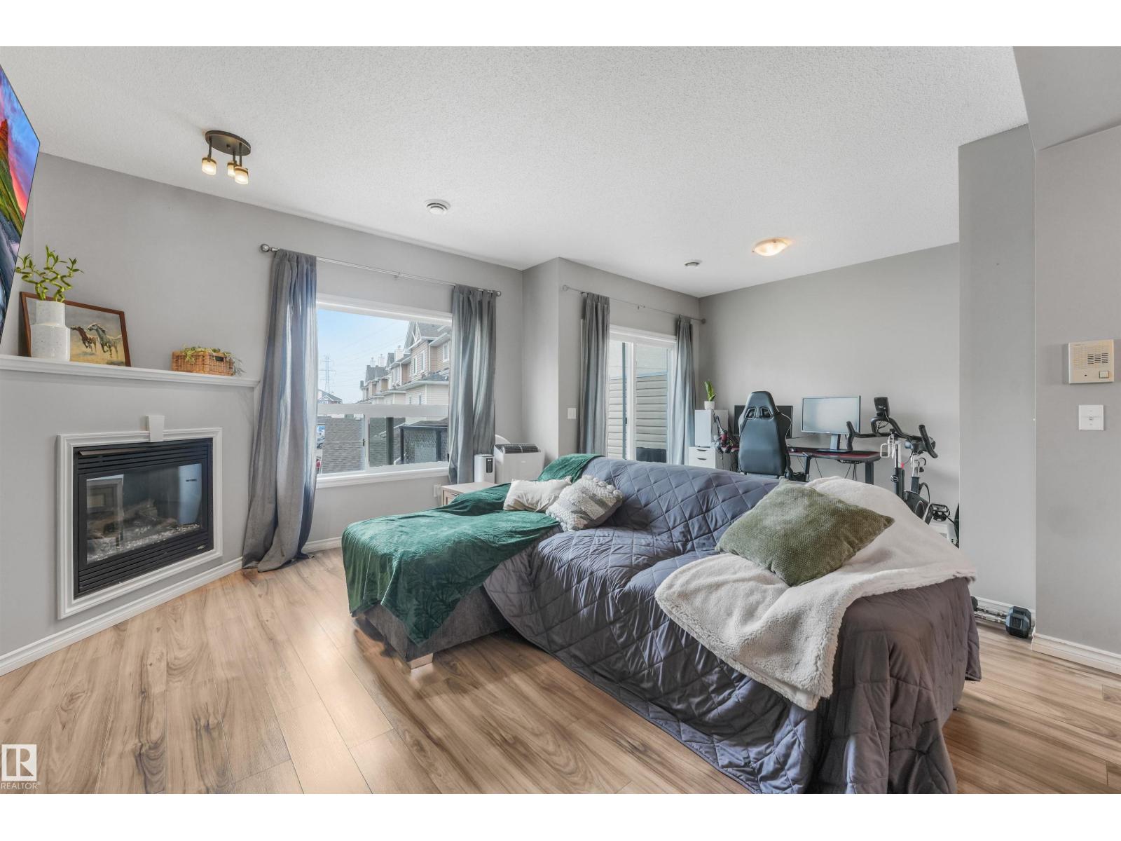 #33 3010 33 AV NW - 14