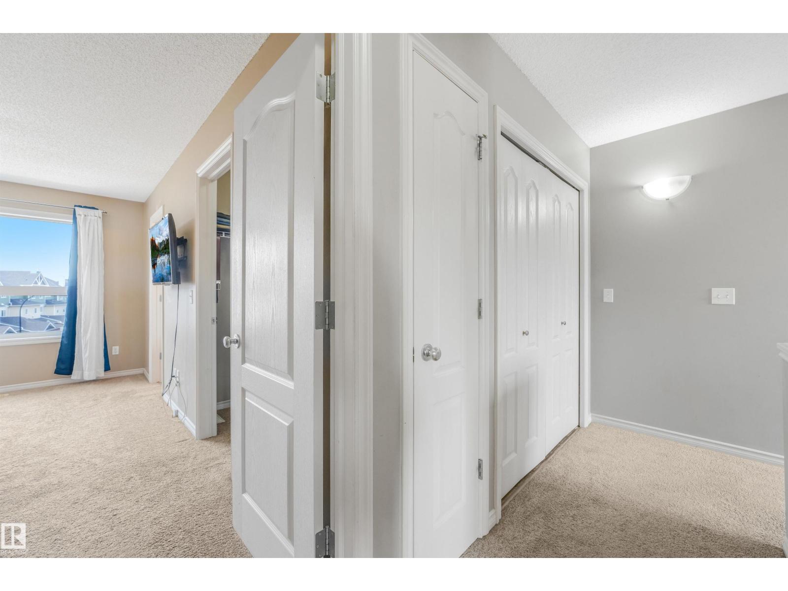#33 3010 33 AV NW - 25