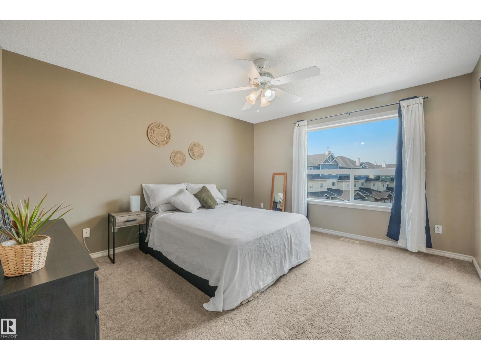 #33 3010 33 AV NW - 26