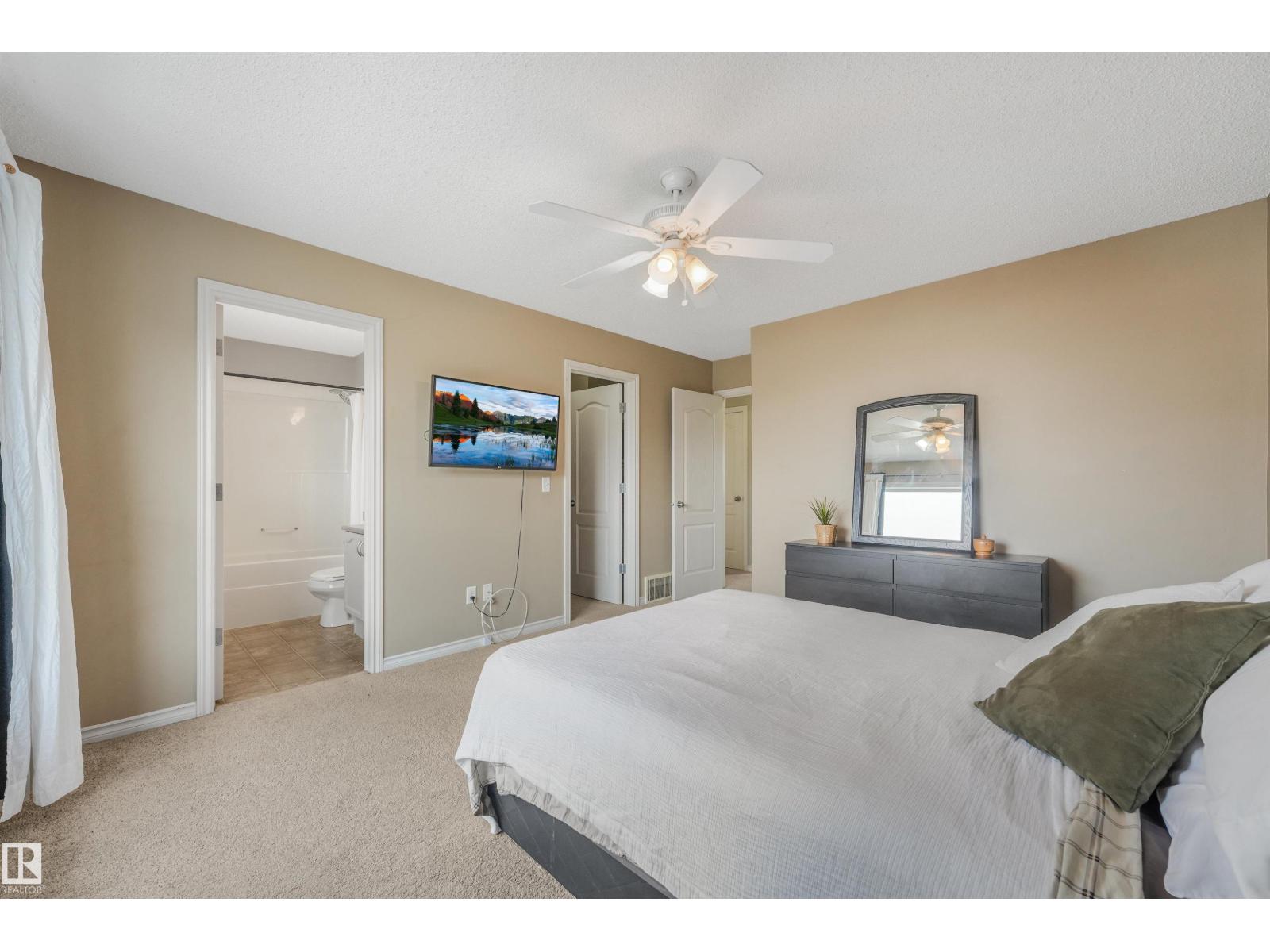 #33 3010 33 AV NW - 28