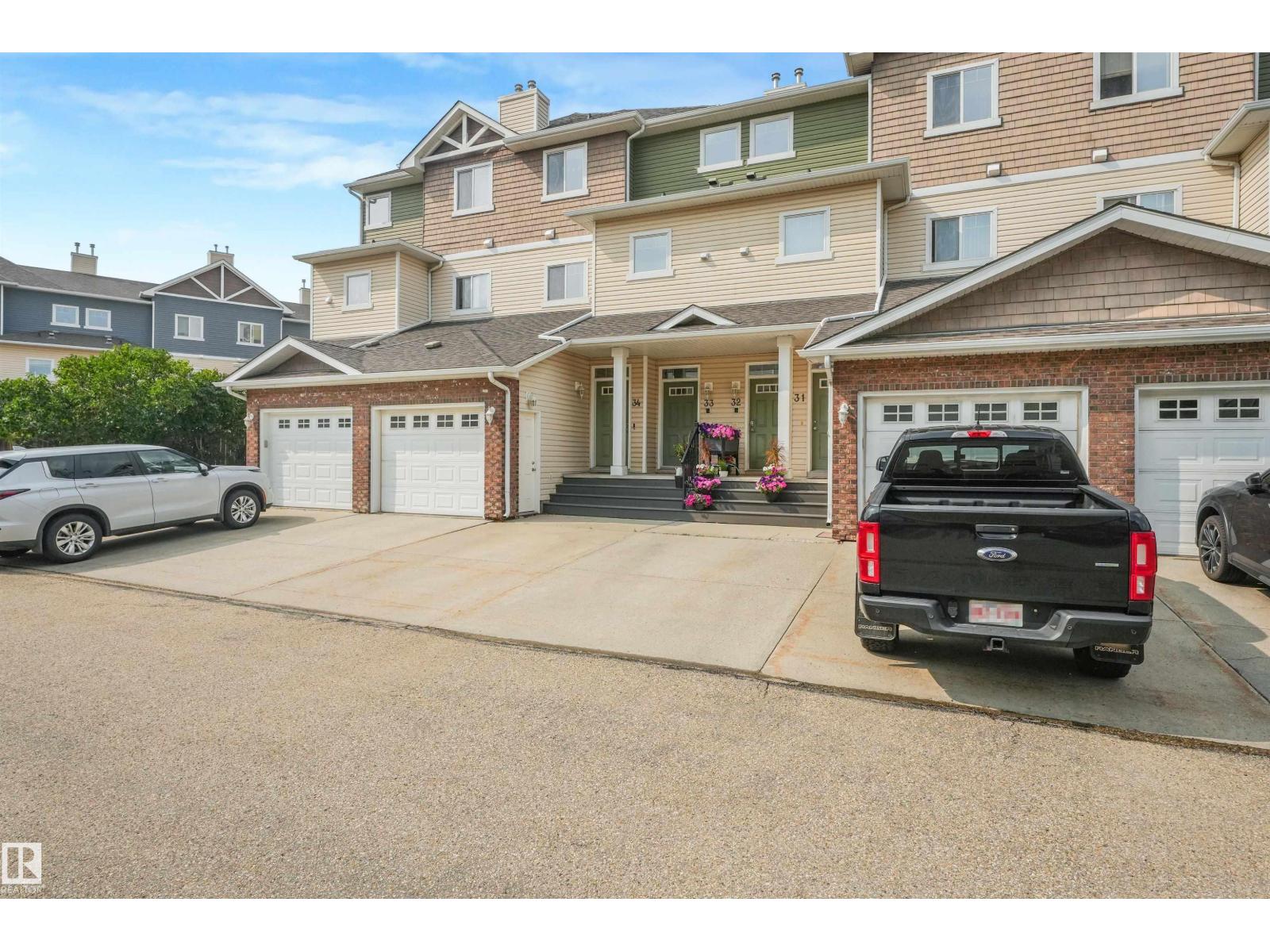 #33 3010 33 AV NW - 46